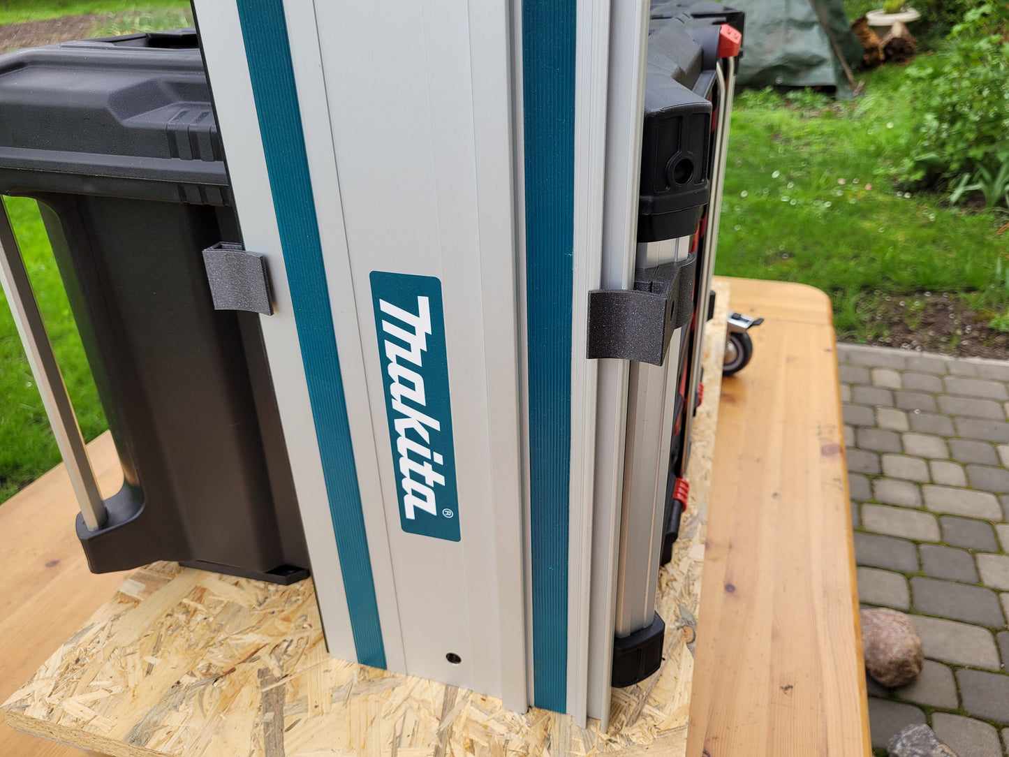 Rail mount for Milwaukee packout and Makita rails