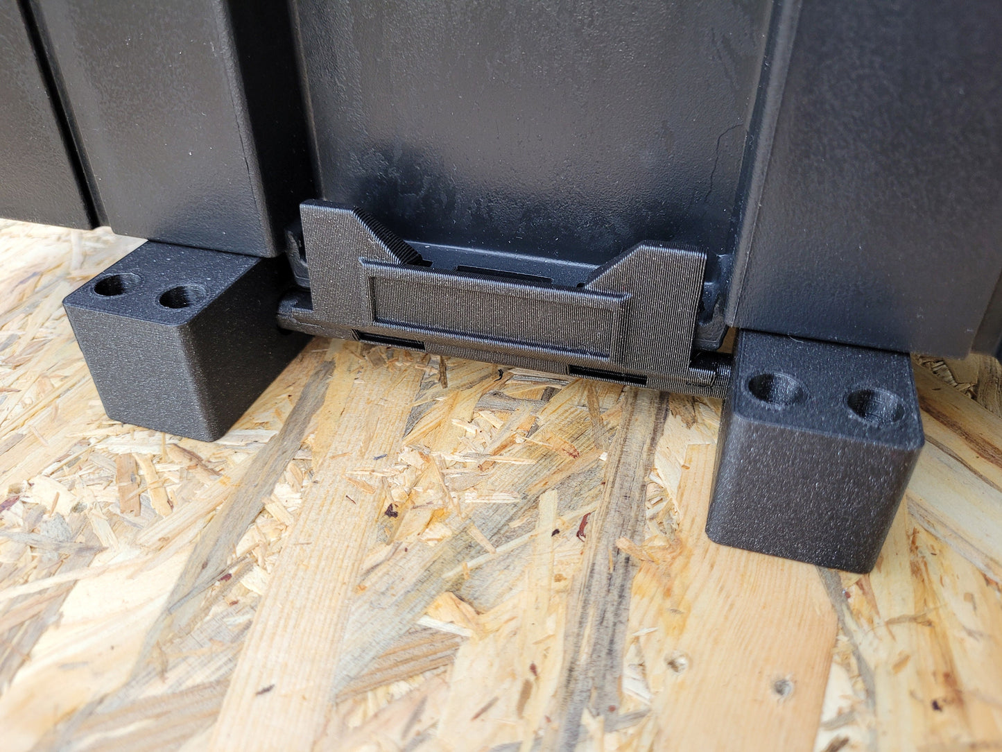 Clippable Stanley Fatmax floor and wall mount (1 set)