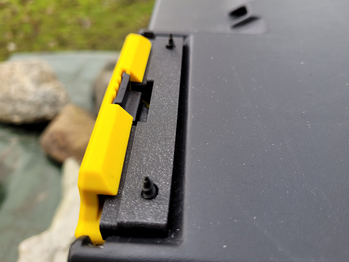 Clippable Toughsystem 2.0 tabletop mount (1 set)