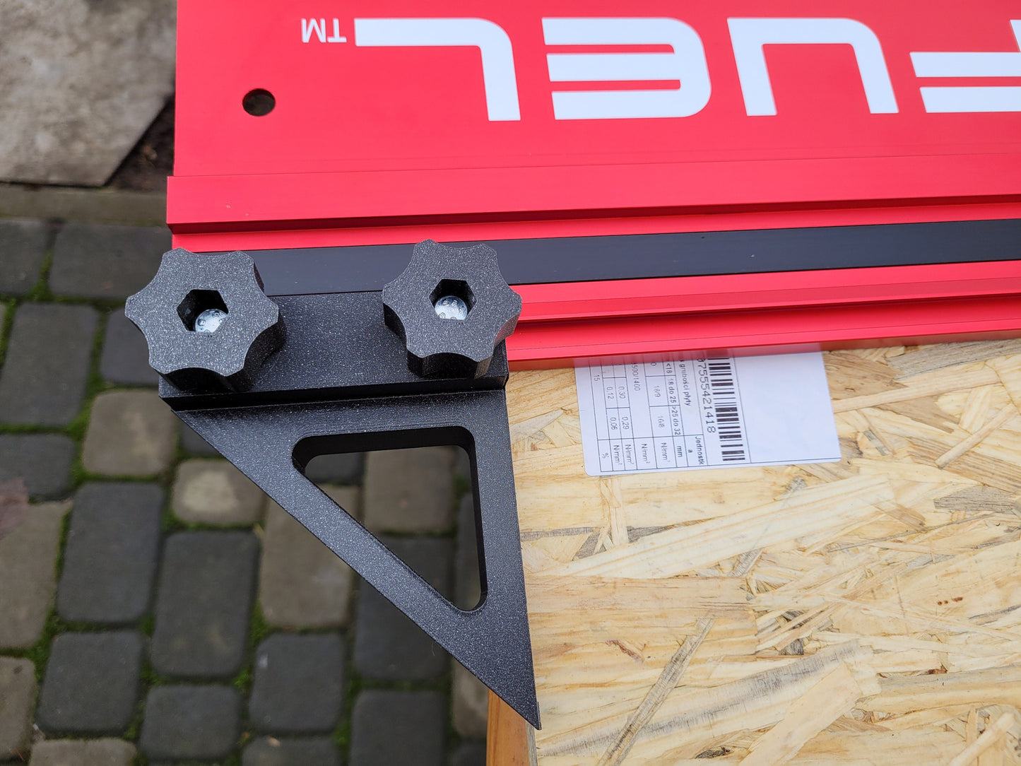 Track rail square fence for Milwaukee M18 rails