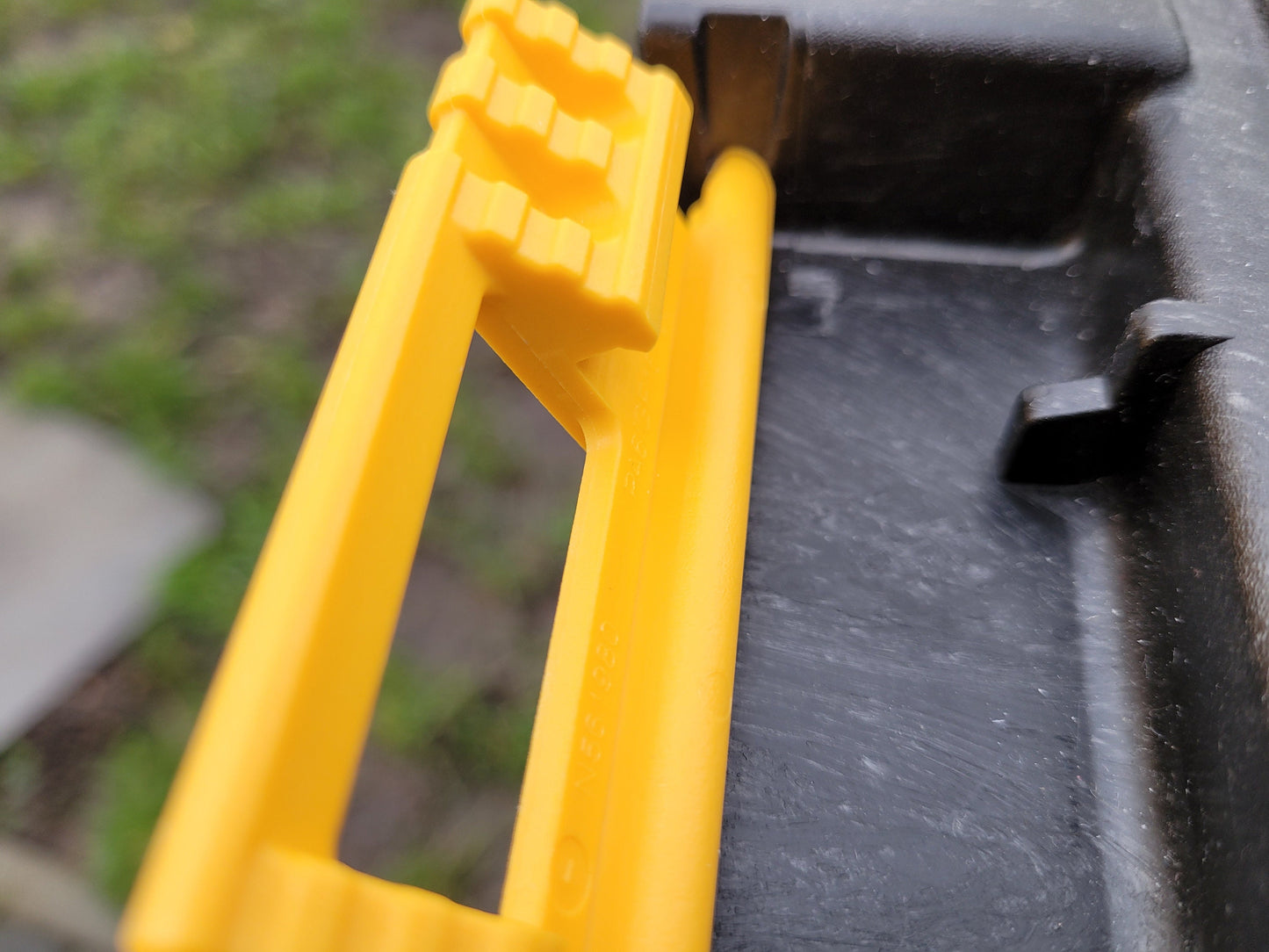 Dewalt Tstak to Dewalt toughsystem 2.0 and 1.0 mount adapter 1 set
