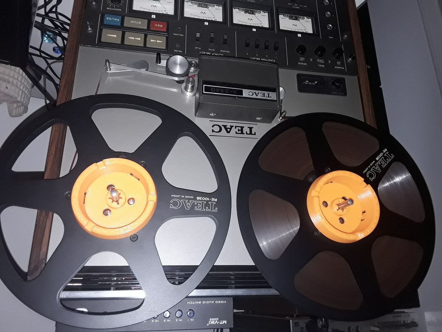 Reel to reel adapters 2 pcs