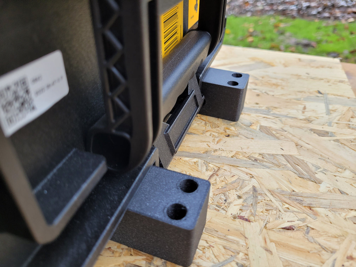 Clippable DeWalt Toughsystem 1.0 floor and wall mount (1 set)