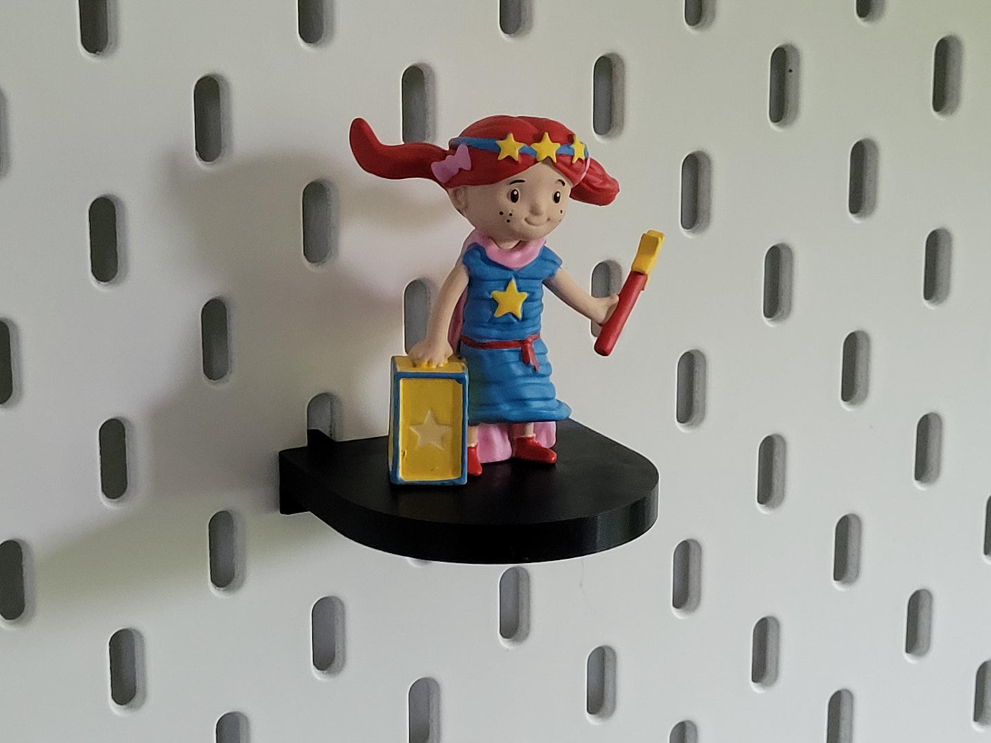 Magnetic Tonie Shelf for IKEA Skadis | Tonie Figure Display Holder