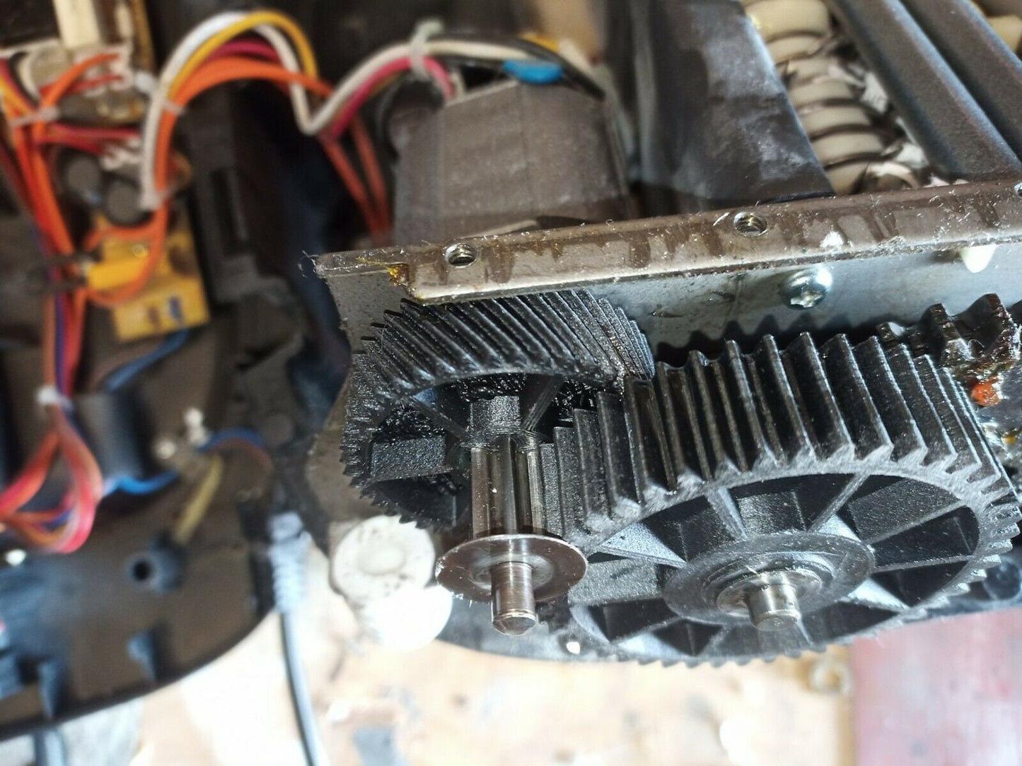 Royal 1216x shredder motor worm gear with metal gear socket