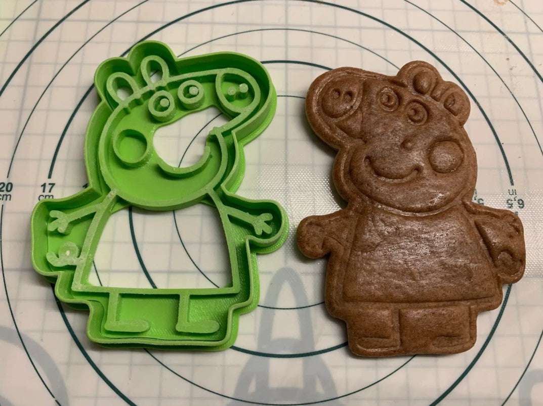 Peppa Pig Cookie Cutter – Kids Baking Mold for Cookies & Fondant