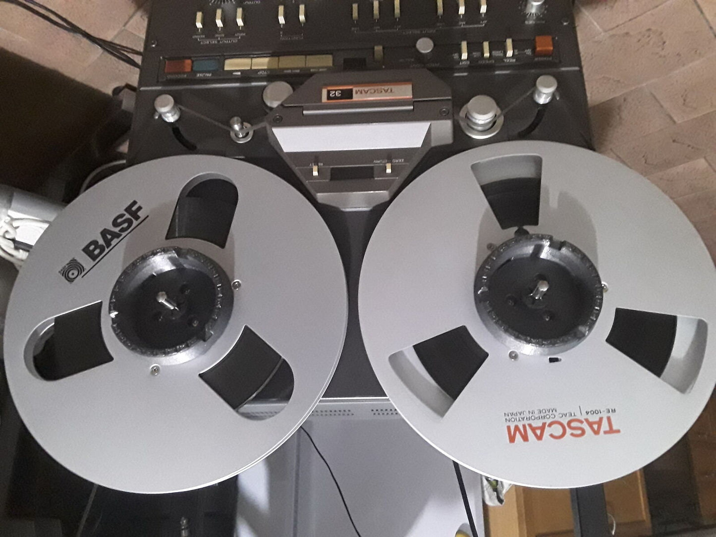 Reel to reel adapters 2 pcs