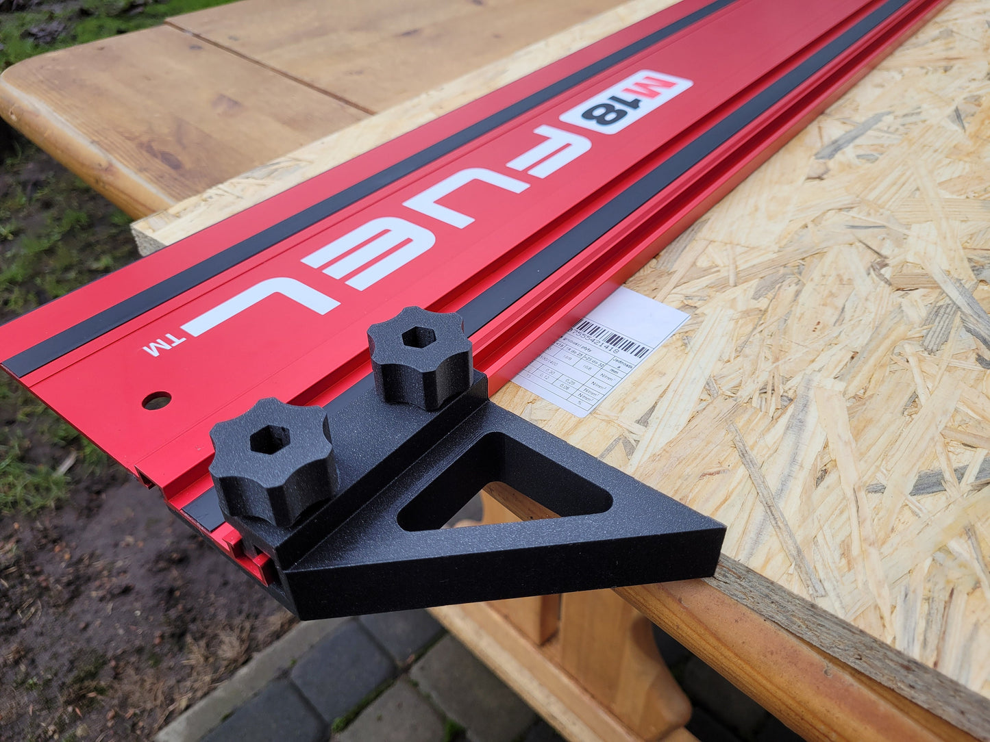 Track rail square fence for Milwaukee M18 rails