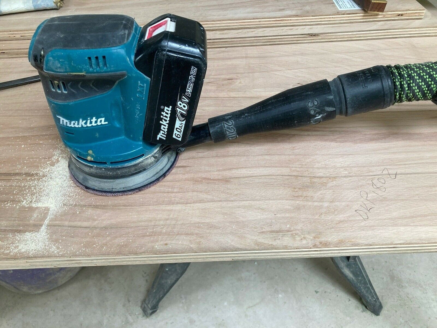vacuum cleaner adapter for makita 18V sander and 36 V chopsaw 22ID to 36ID festool 36 mm hose