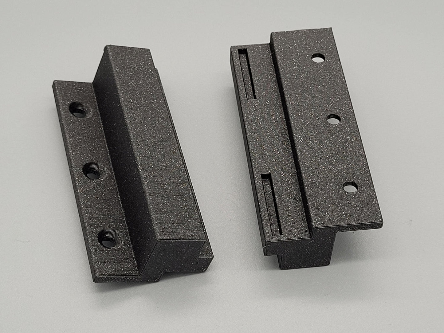 Clippable DeWalt tstak tabletop mount