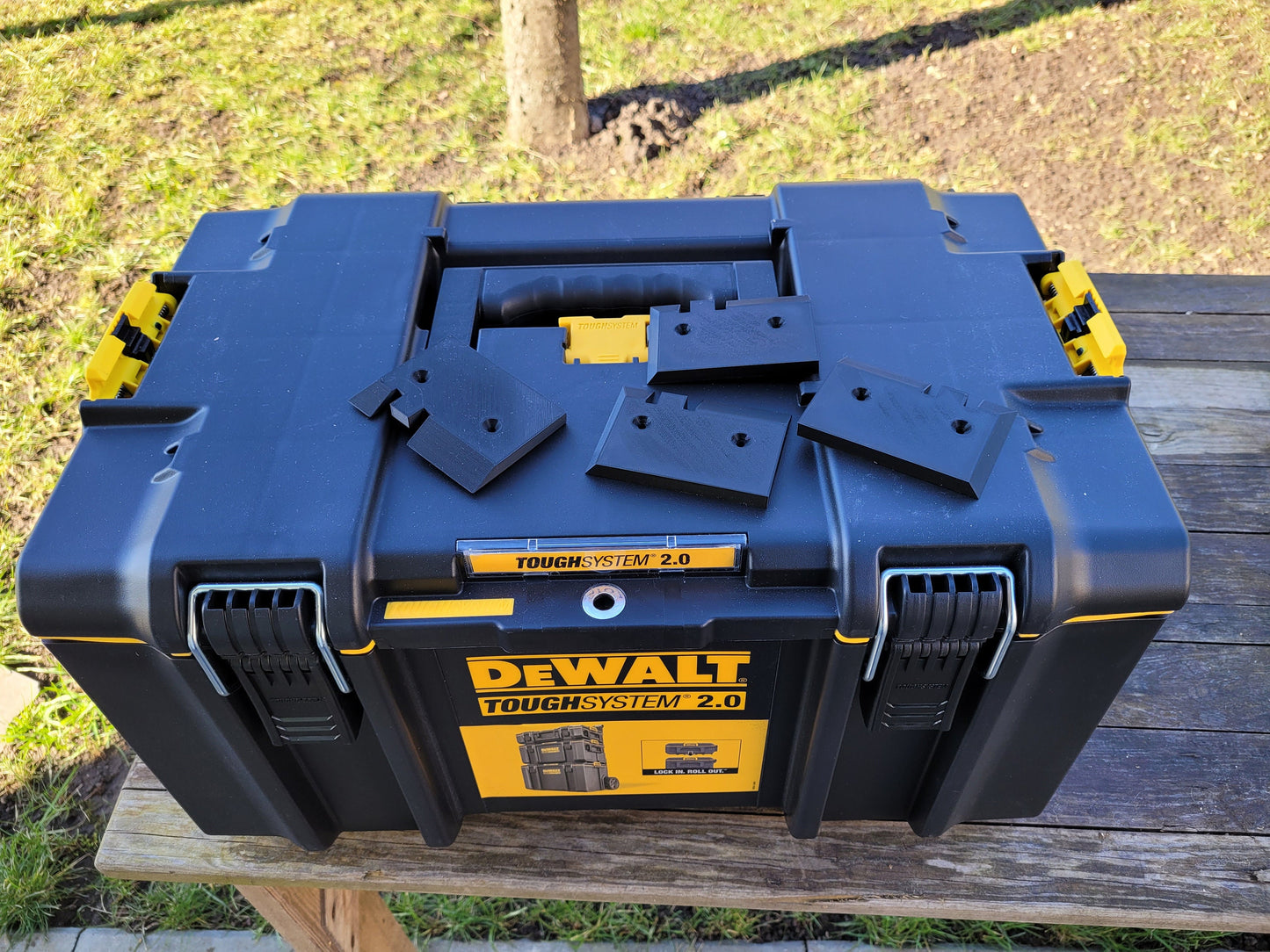 Dewalt Toughsystem 2.0 adapter for tabletop mounting