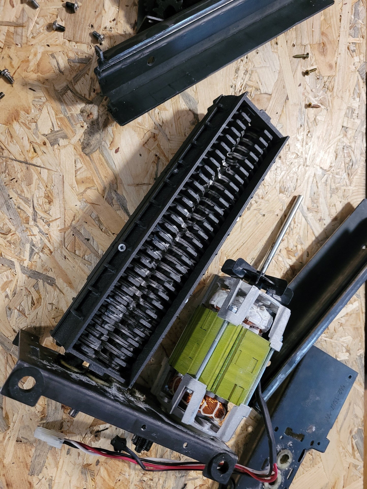 Leitz 100 150 P4 blade separator assembly