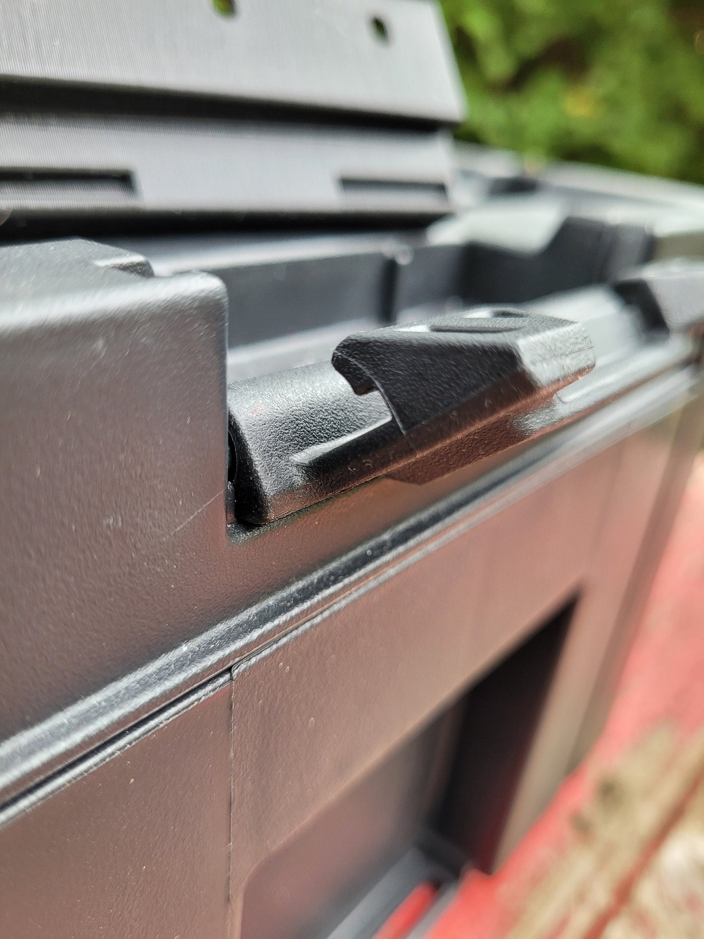 Clippable Stanley Fatmax tabletop mount