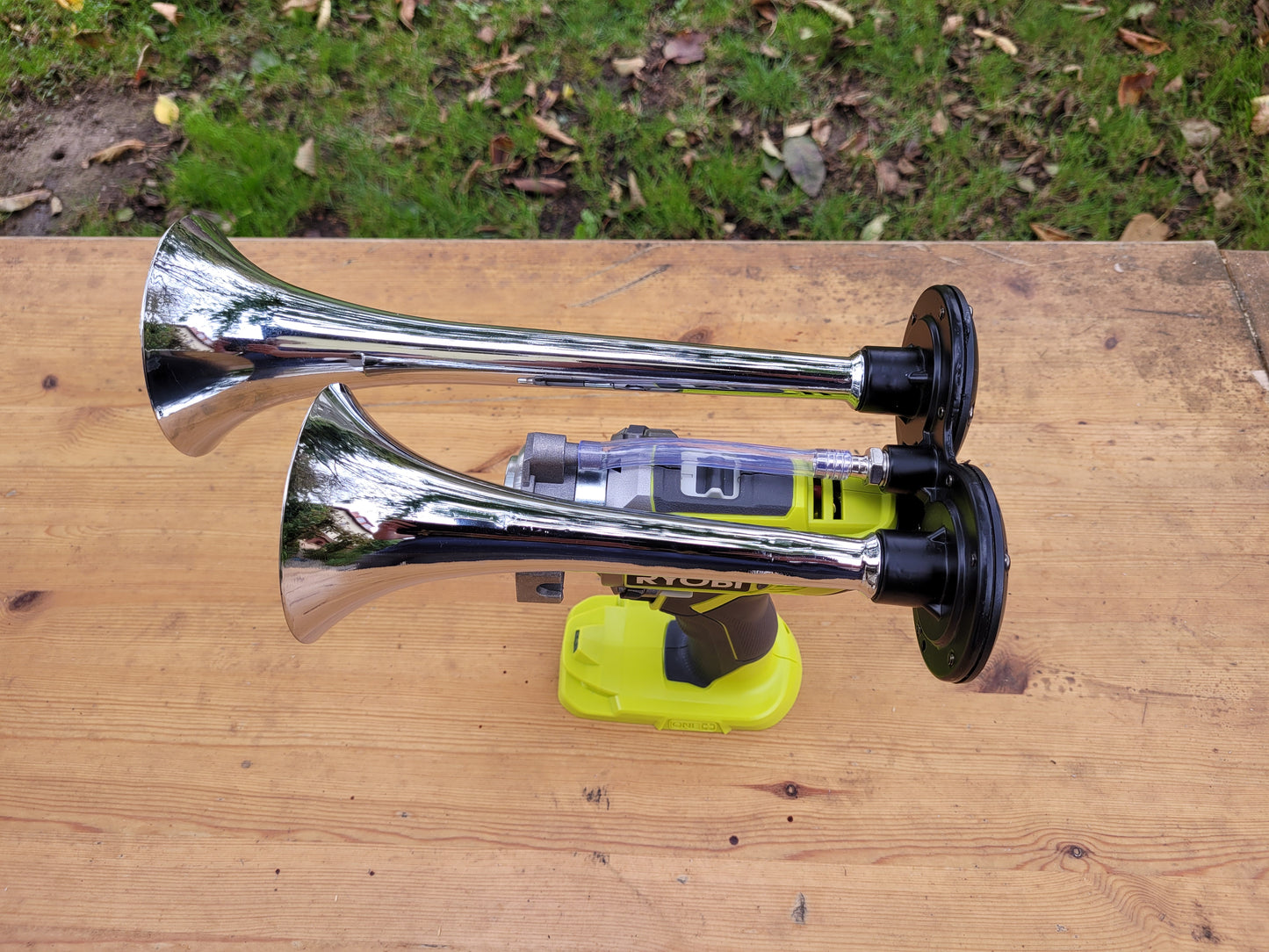 Ryobi R18DD3-0 Cordless Drill Converted to 150dB Train Horn – Extreme Loud DIY Tool Mod