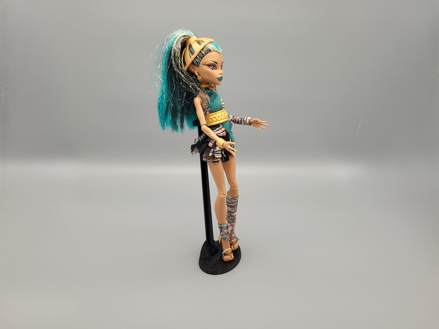 Monster High Doll Stand 2010–2012 | Replacement Display Base | Fits First Gen Dolls | Multiple Colors