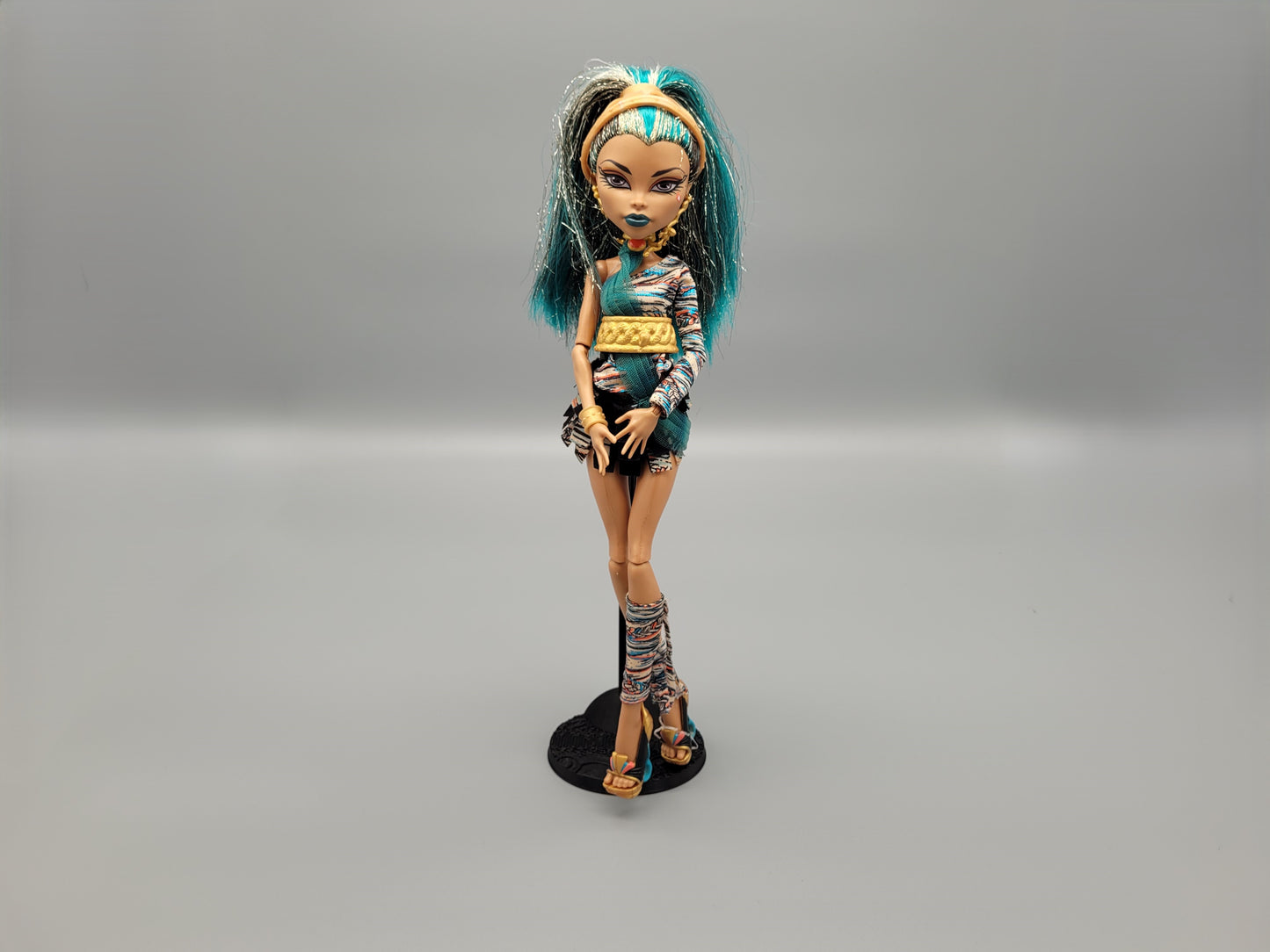 Monster High Doll Stand 2010–2012 | Replacement Display Base | Fits First Gen Dolls | Multiple Colors
