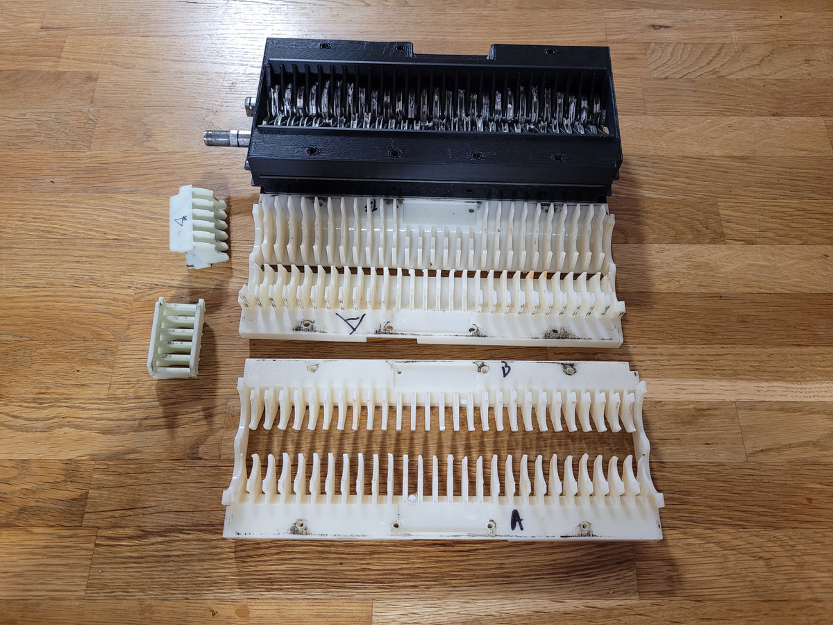 HSM Shredstar X8 X10 blade separator assembly