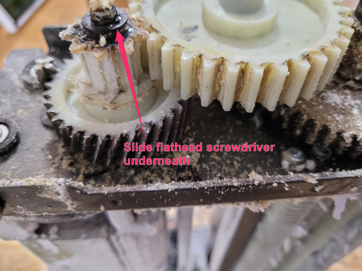 Leitz IQ Office P5 shredder gear