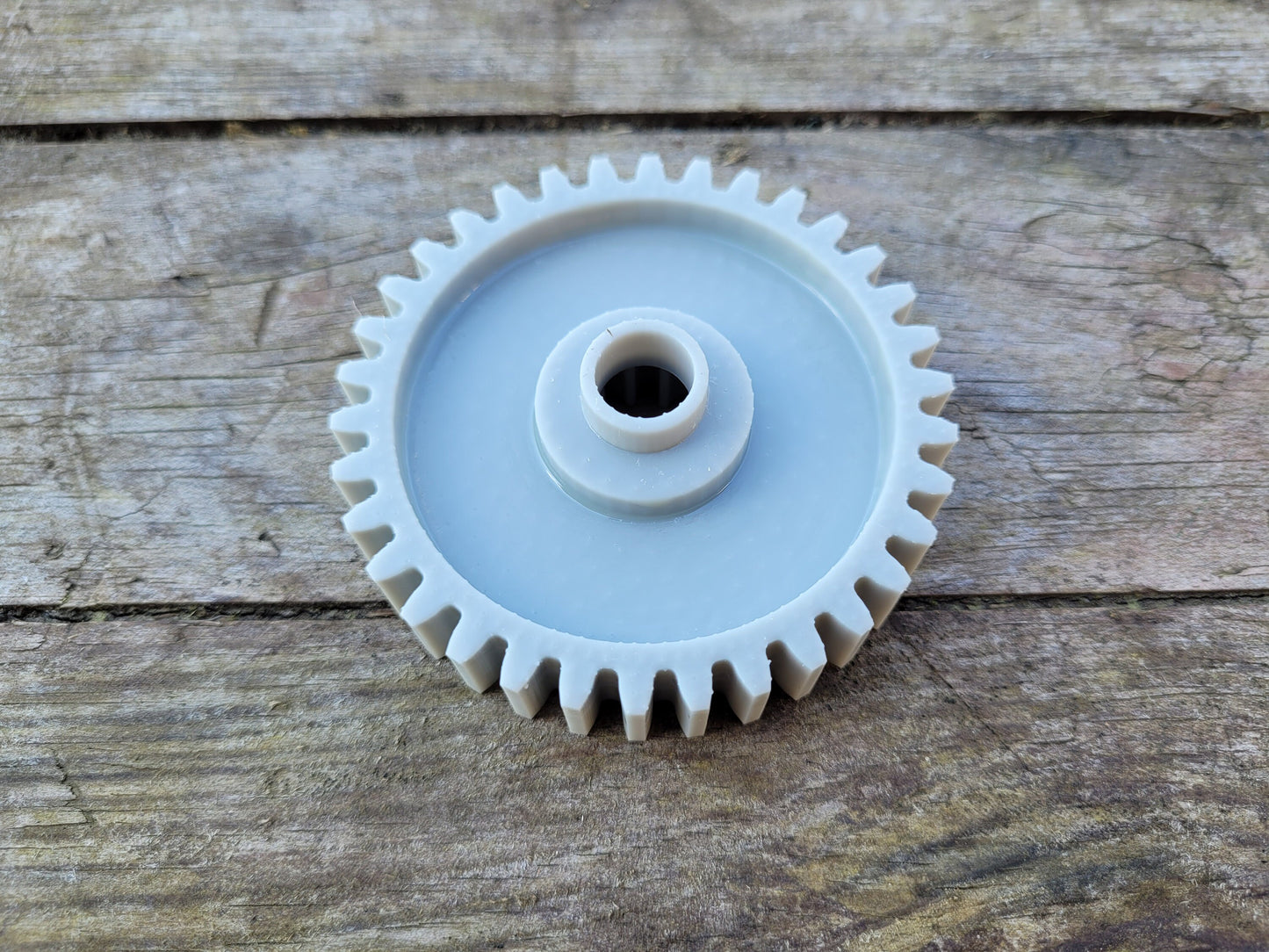 Rexel Rem 820 shredder secondary gear with metal gear socket