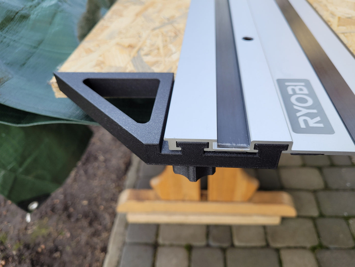 Track rail square fence for Ryobi rails