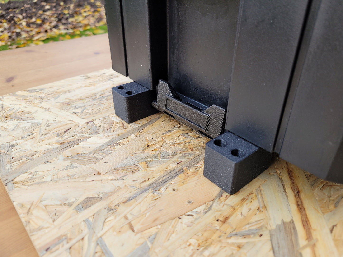 Clippable Stanley Fatmax floor and wall mount (1 set)