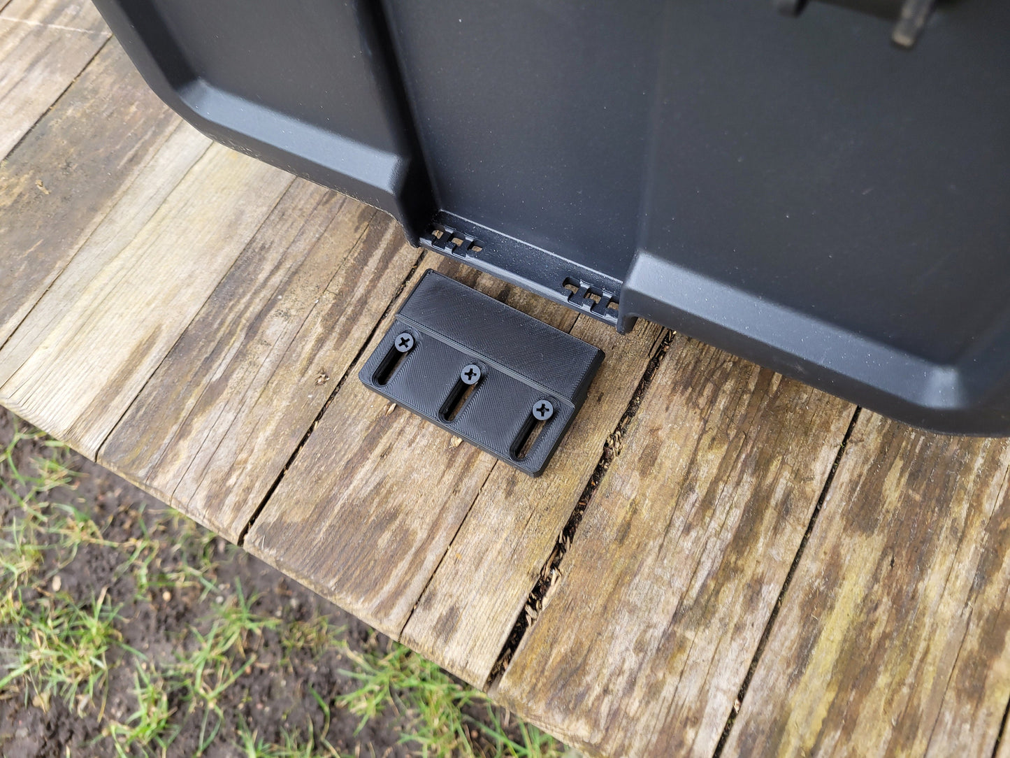 Holder mount for Dewalt Toughsystem