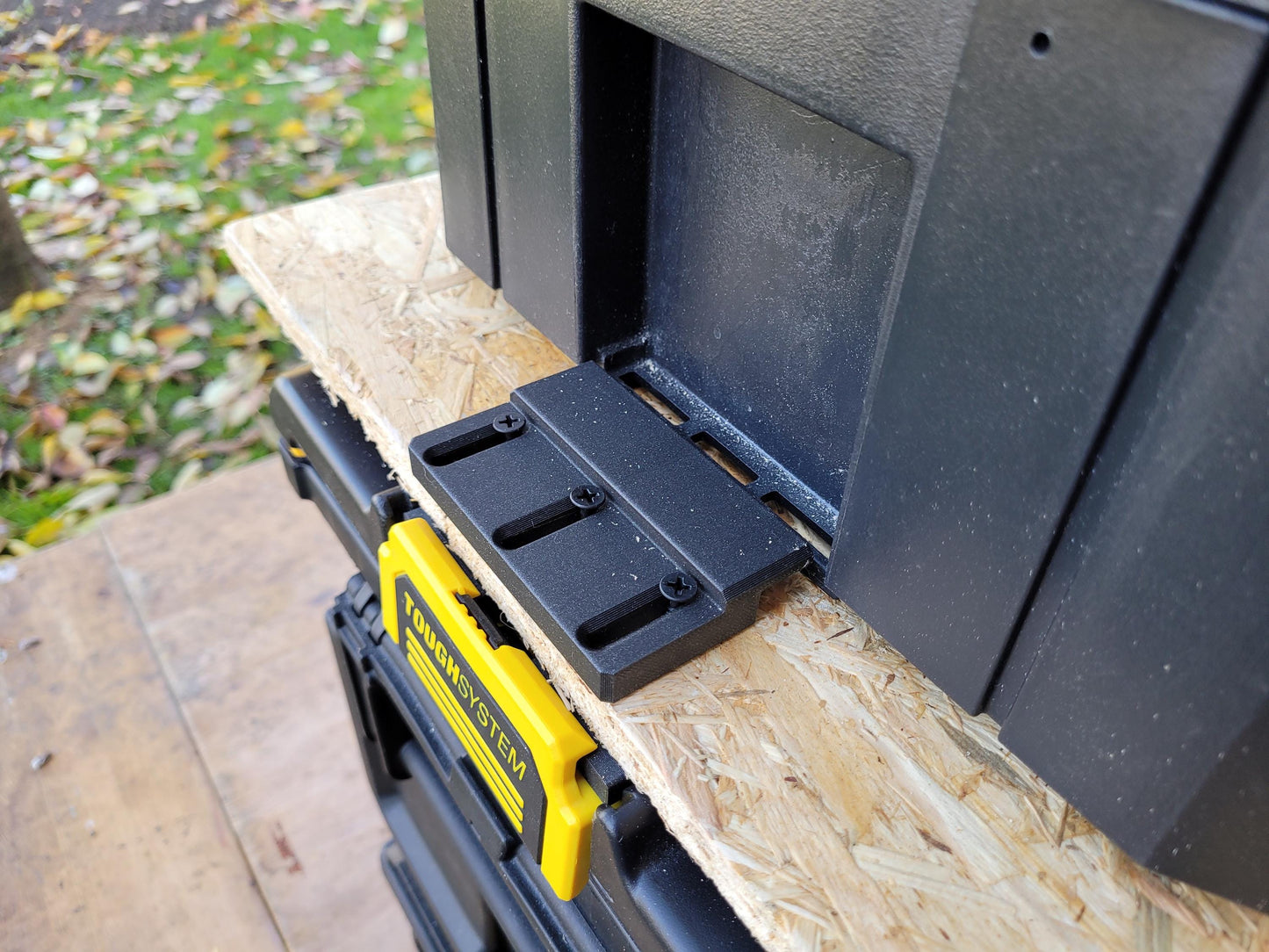 Dewalt Tstak and Stanley Fatmax to Dewalt toughsystem 2.0 adapter (separate top and bottom with Tstak and Fatmax on top)