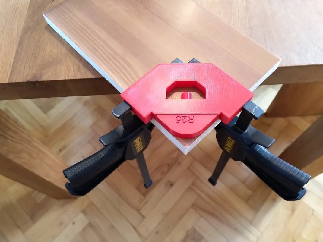 Router Template – Corner Radius Jig compatible with DeWalt 6x12mm clamps