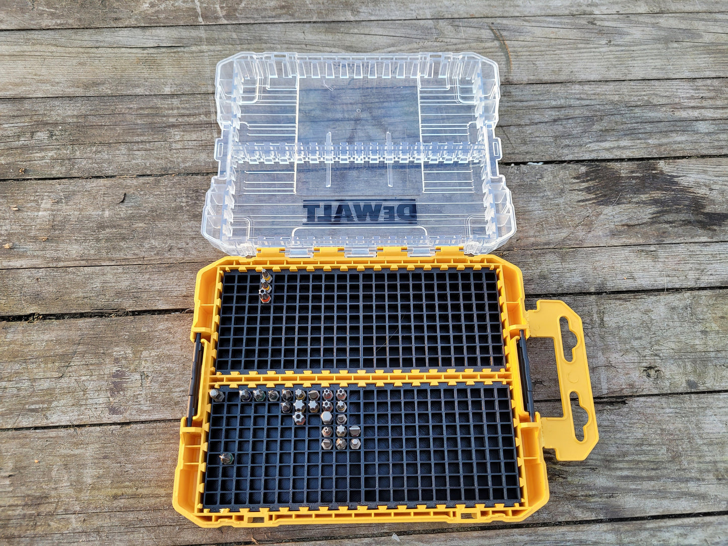 Dewalt Medium tough case+ bit holders