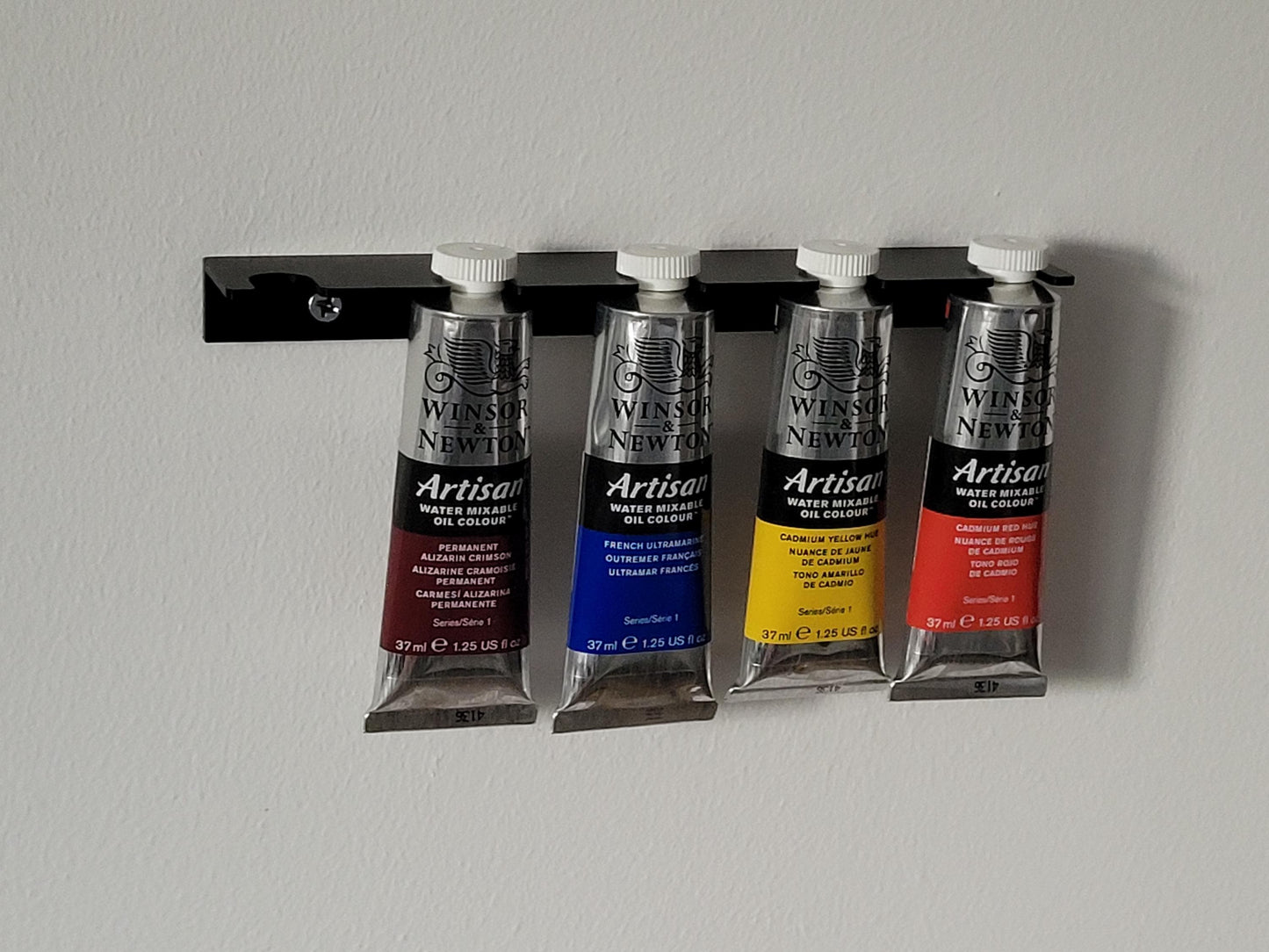 Paint Tube Holder for walls – Fits 5 x 37ml Tubes – Windsor & Newton Compatible – Organizer – Dept 502